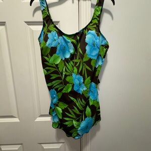 Maxine size 18 one pice swim suit